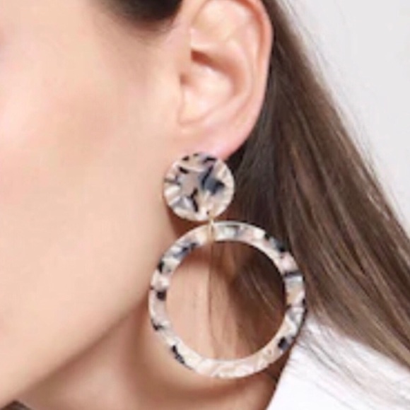 Patterned Hoop Drop Earrings - Picture 3 of 3